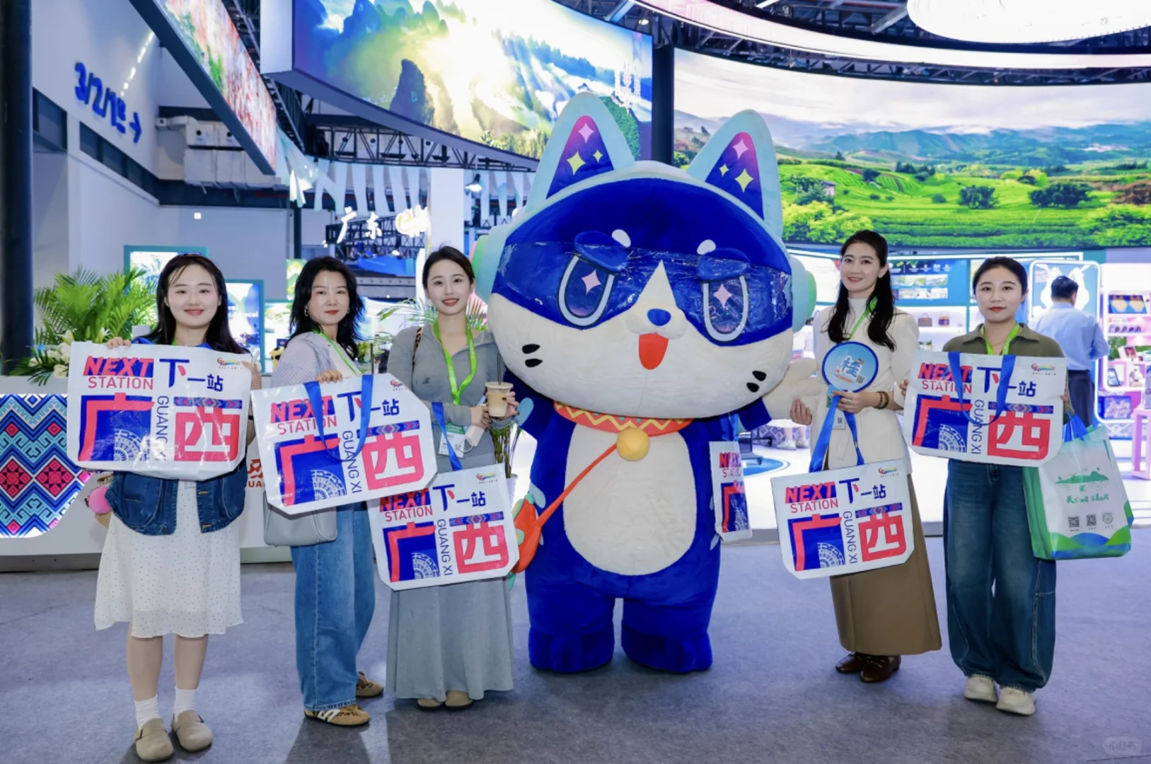 喵生日记｜喵小桂参加国际旅游交易会初体验