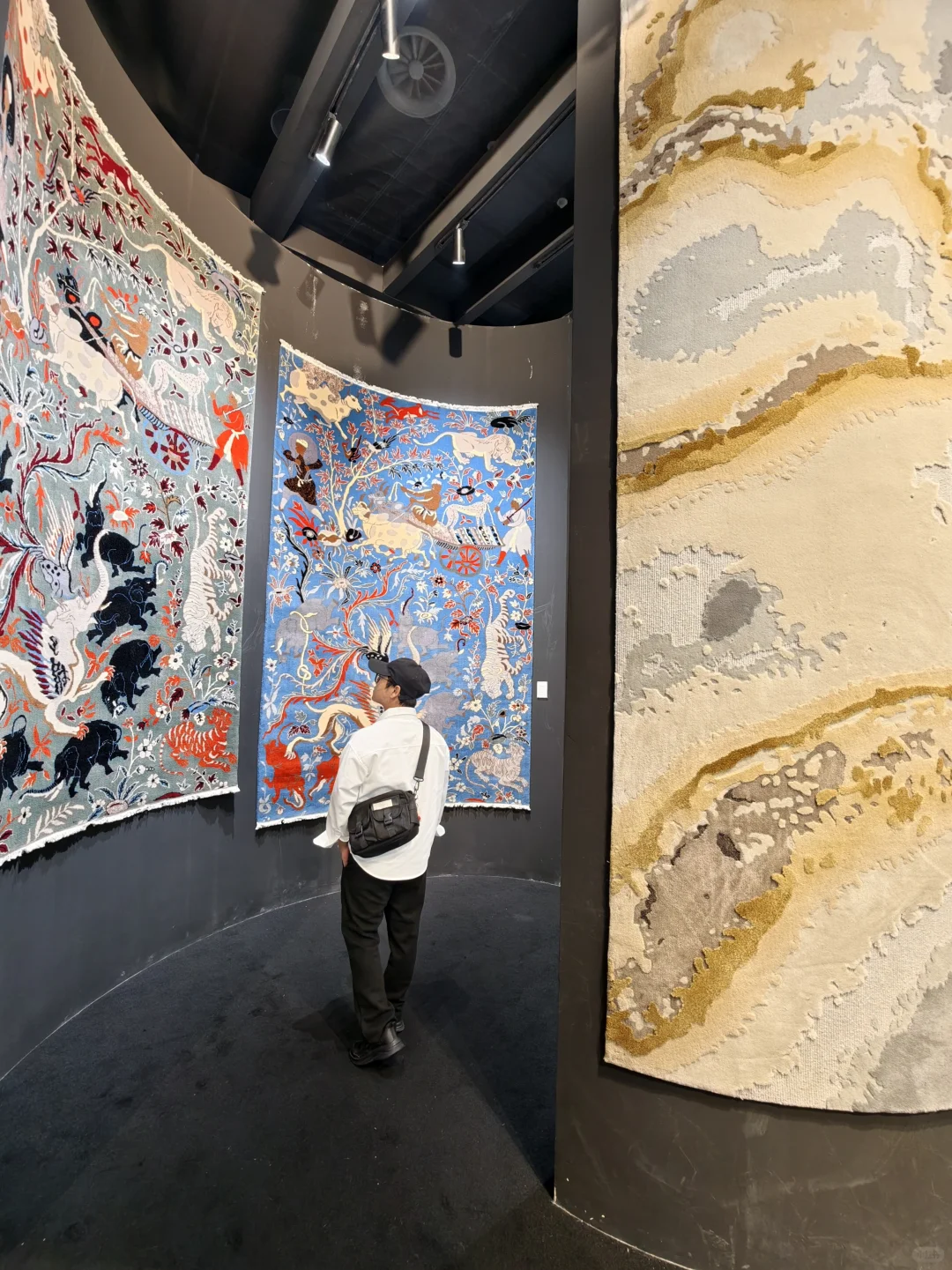 来广州设计周逛了下，蛮多亮眼的设计