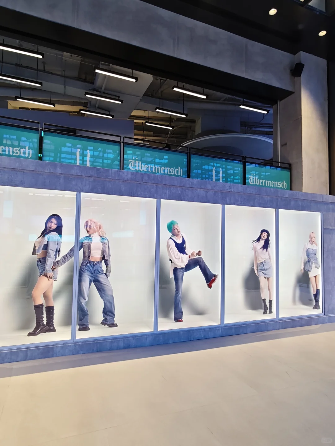 GD?成都COSMO展！不愧是权志龙啊