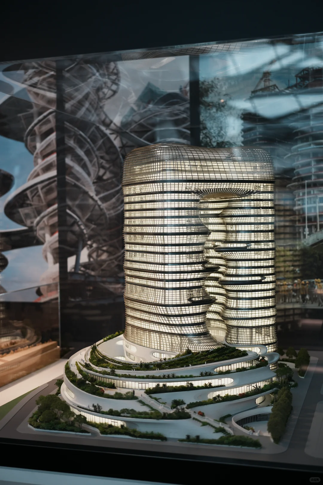 建筑无垠 | 扎哈建筑事务所设计展