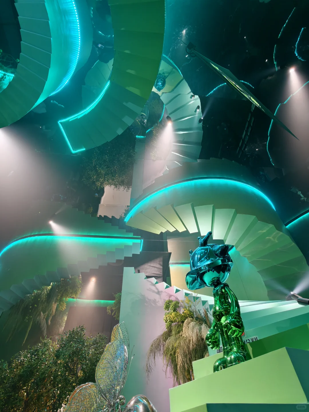 来广州设计周逛了下，蛮多亮眼的设计