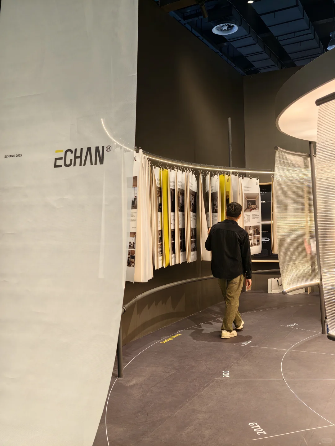 来广州设计周逛了下，蛮多亮眼的设计