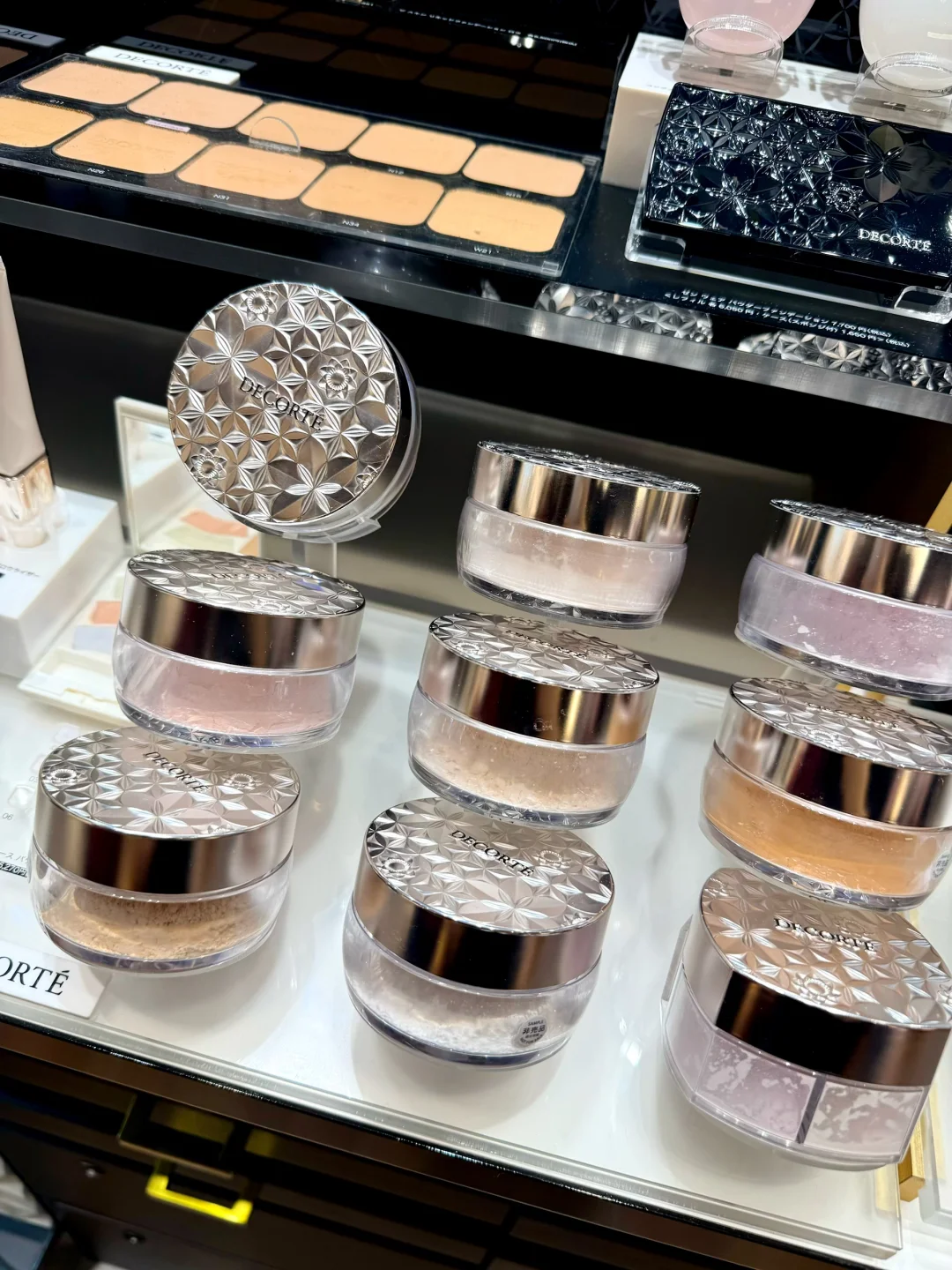 我的漂亮散粉101四格子??采购ing