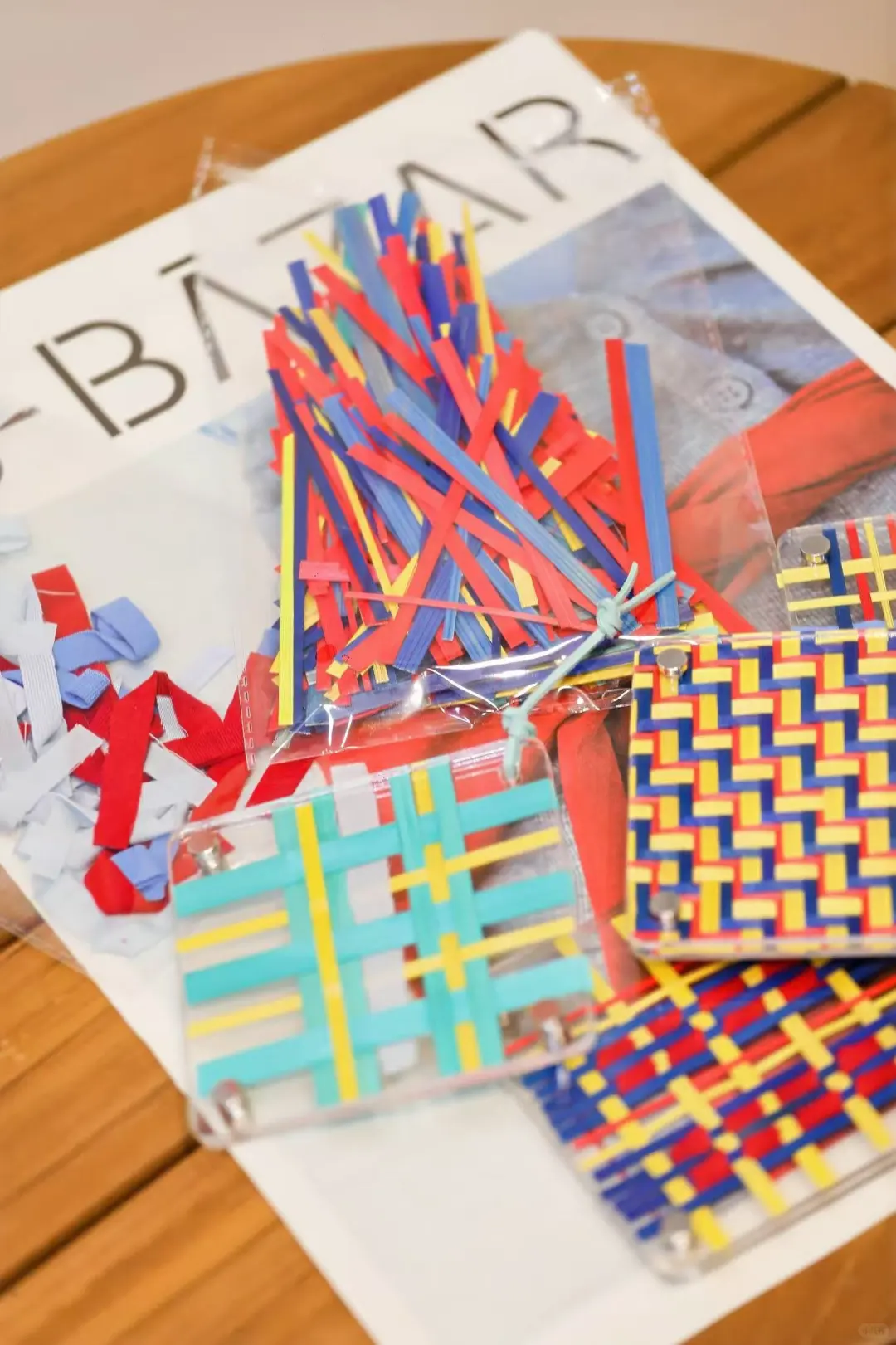 展会首日人气火爆，人流如织！