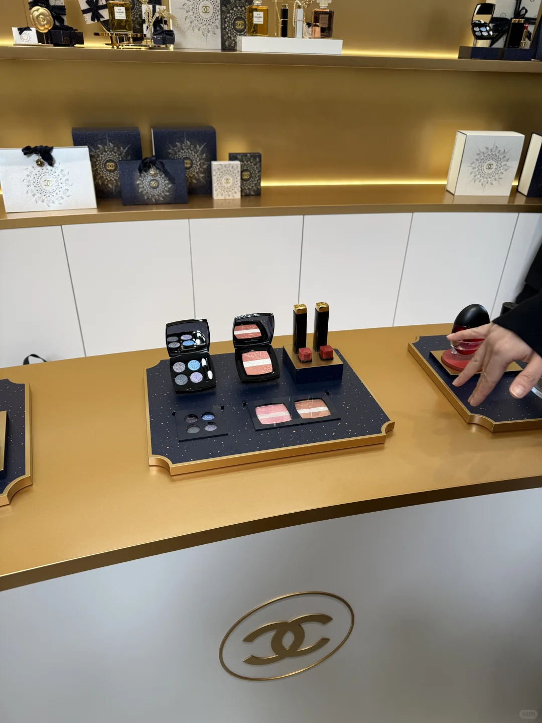 上海 12 月香奈儿最新的免费展来了，快冲！！！