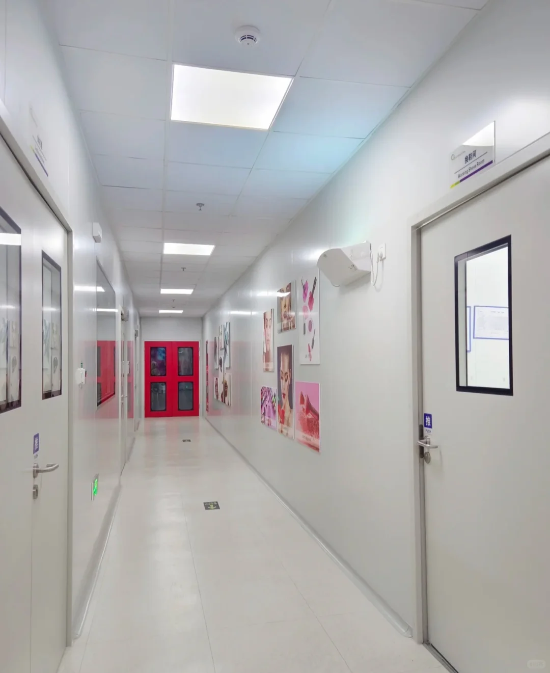 05女大学生勇闯化妆品厂亲身体验‼️