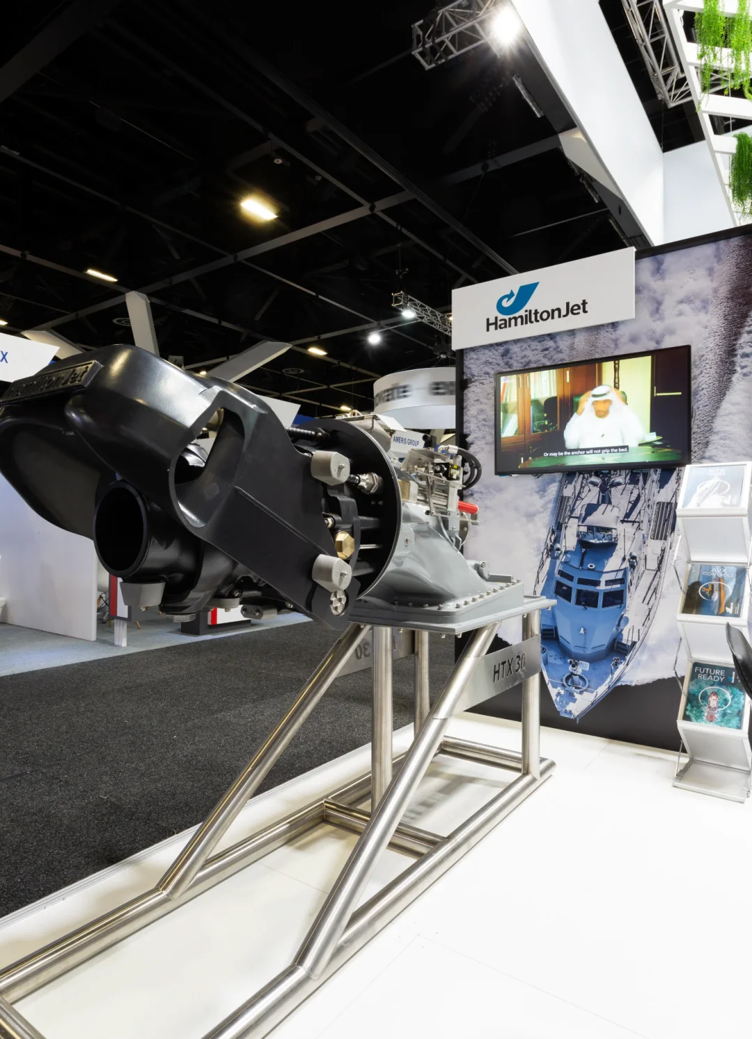 展会里的展台落地后应该怎样布置呢？