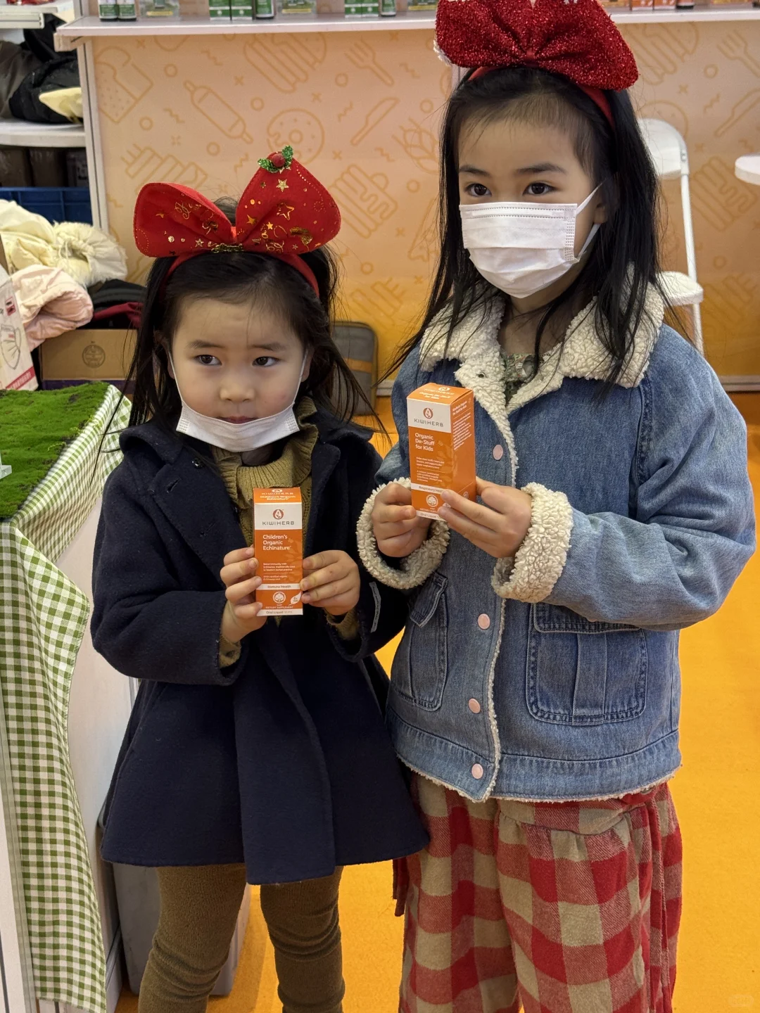 进博会遇到了可爱的小朋友