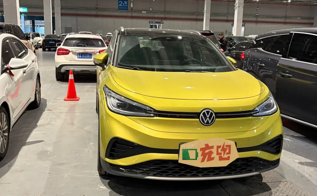 难得的室内停车场