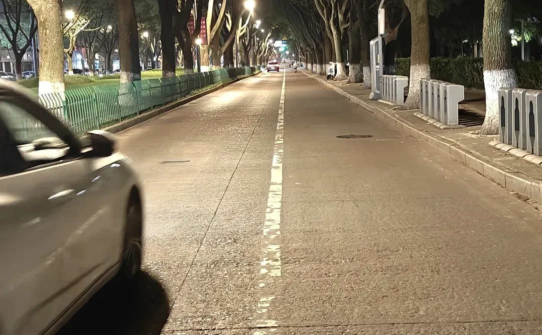 探秘制衣厂：背后的匠心与坚持 ?✨