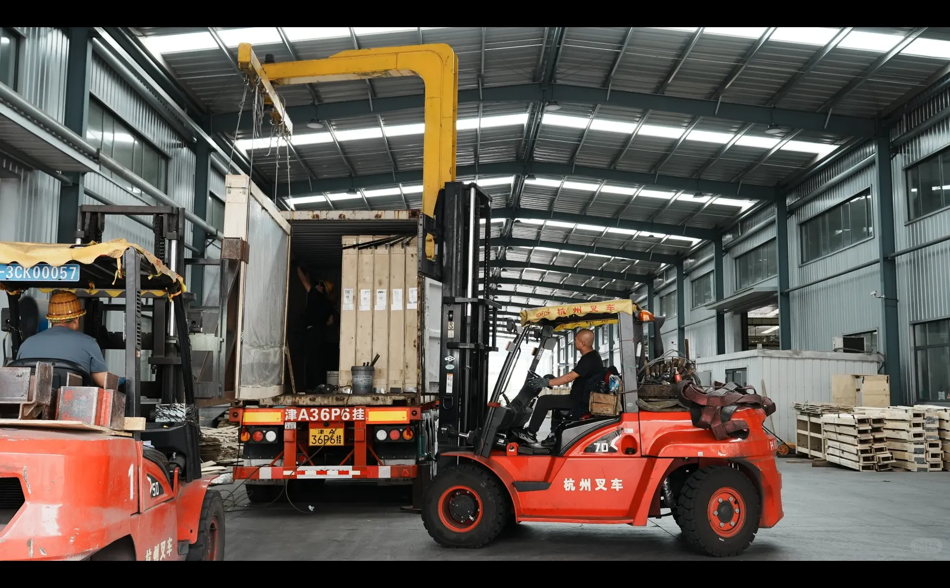 玻璃·镜子?工厂