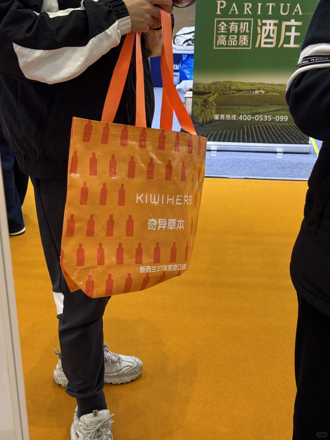 进博会遇到了可爱的小朋友