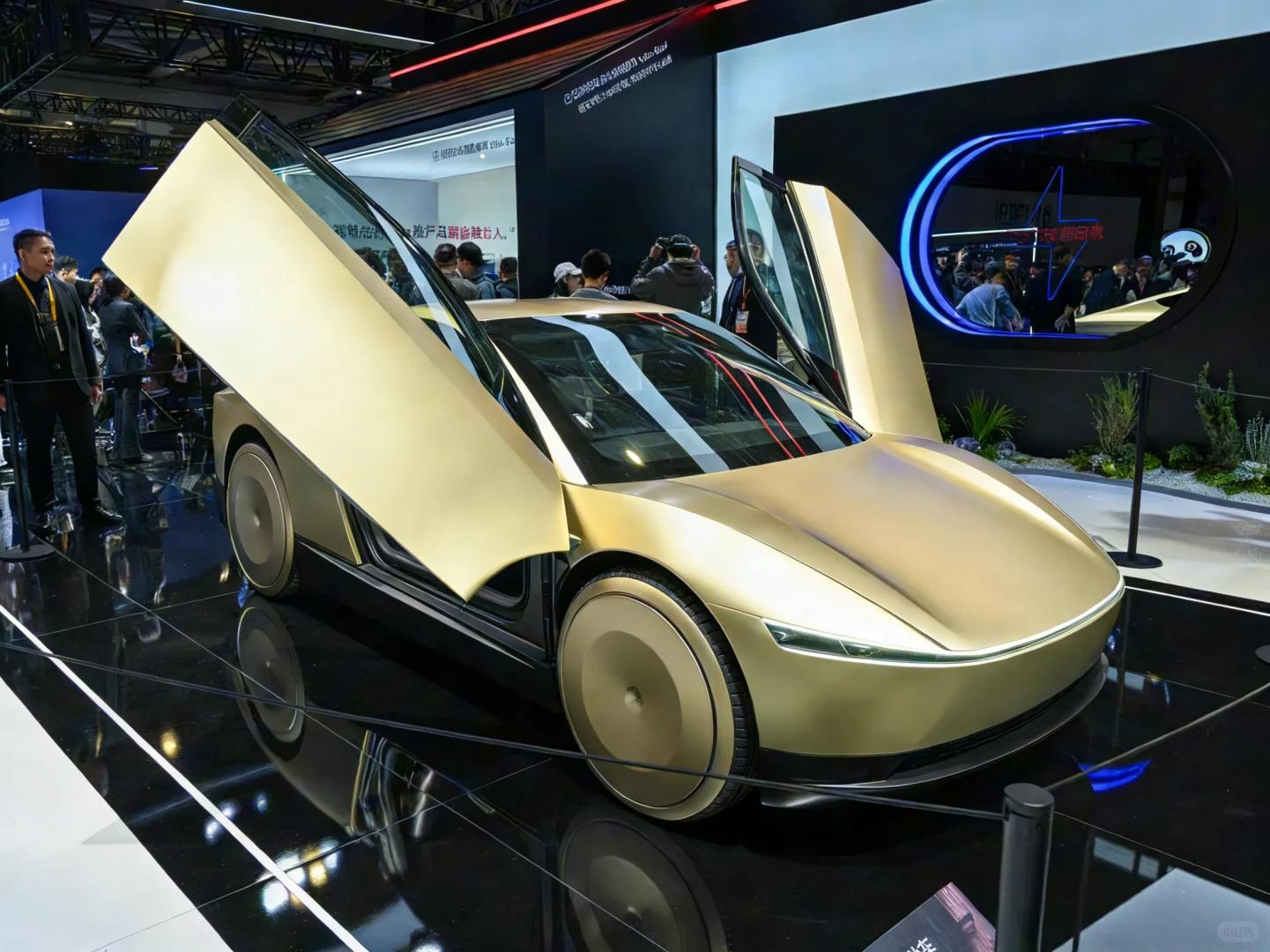 特斯拉Cybercab无人驾驶汽车实车路测曝光