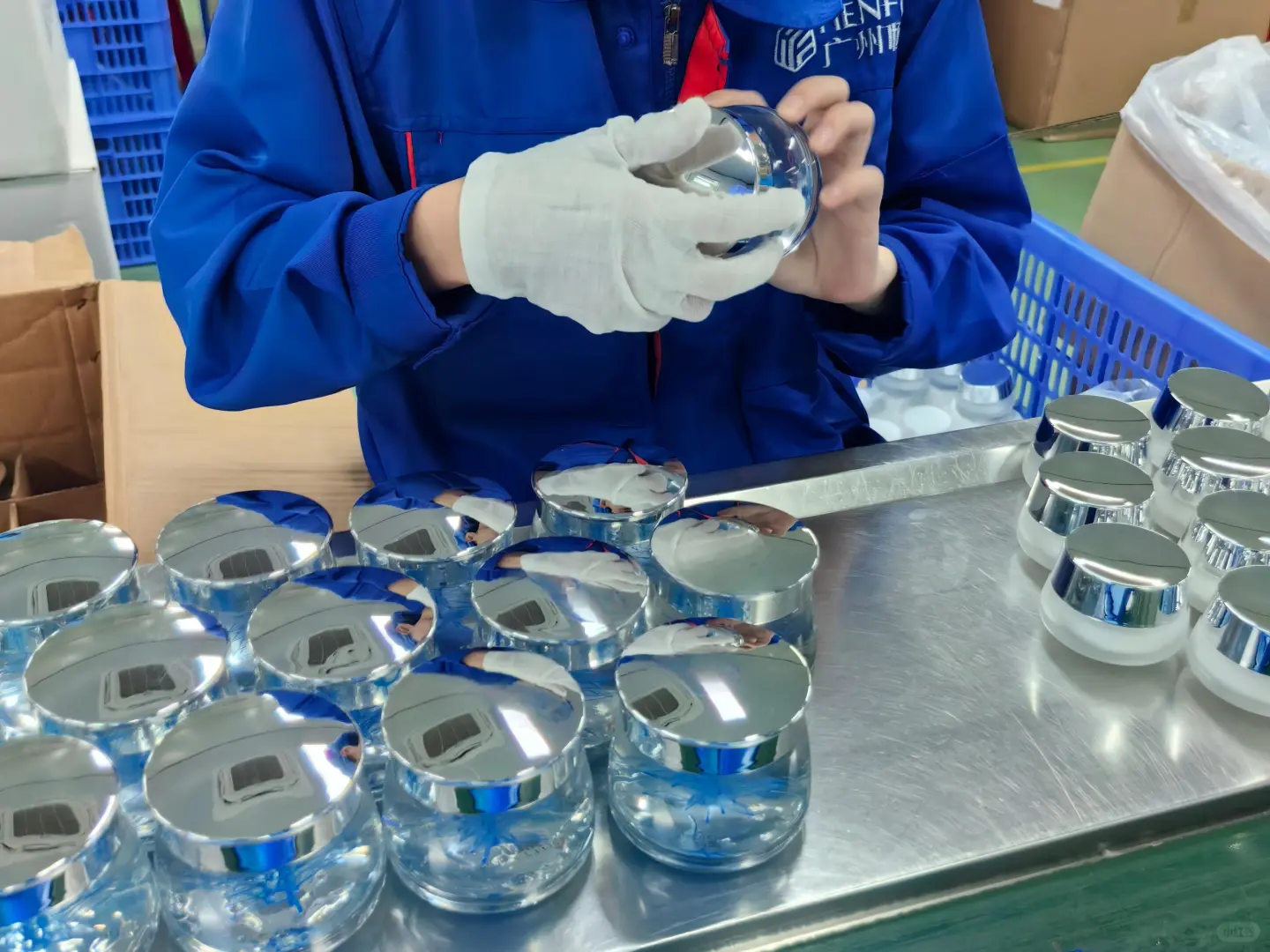 外包装车间赶货时刻