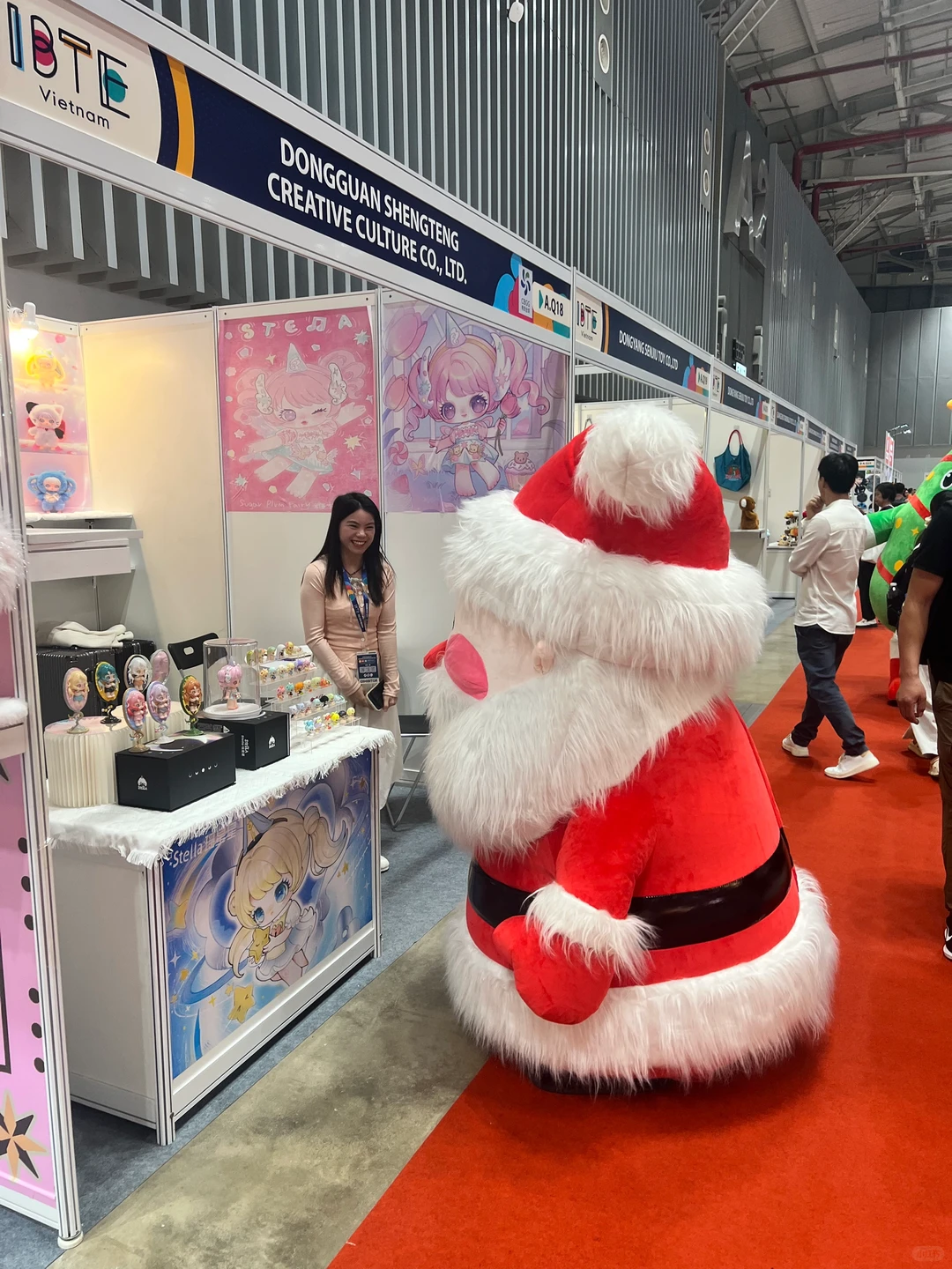 STELLA瑶星星｜越南国际玩具展首日趣味开幕