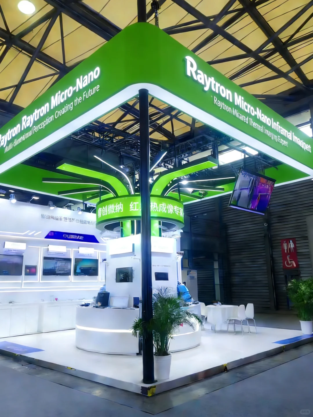 海外市场拓展先做线上推广还是线下展会？