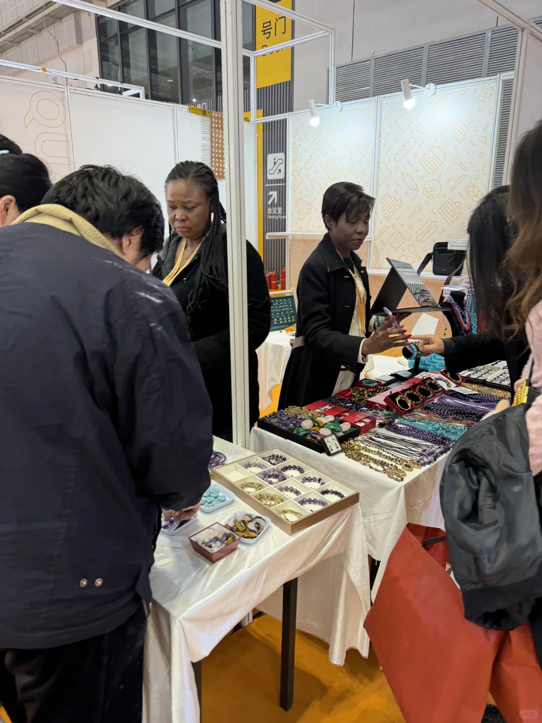 上海｜小进博会来啦！第一天的薅羊毛攻略✌️