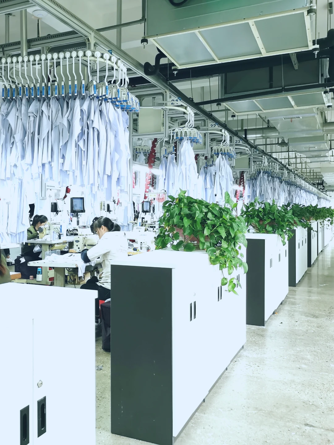 这么干净整洁的服装厂，强迫症看了极度舒适