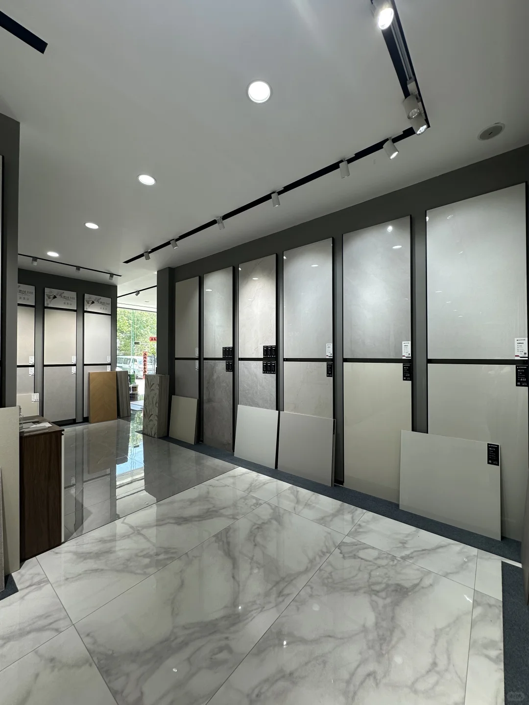 ?苏州买瓷砖｜选对批发仓库能省大几千?