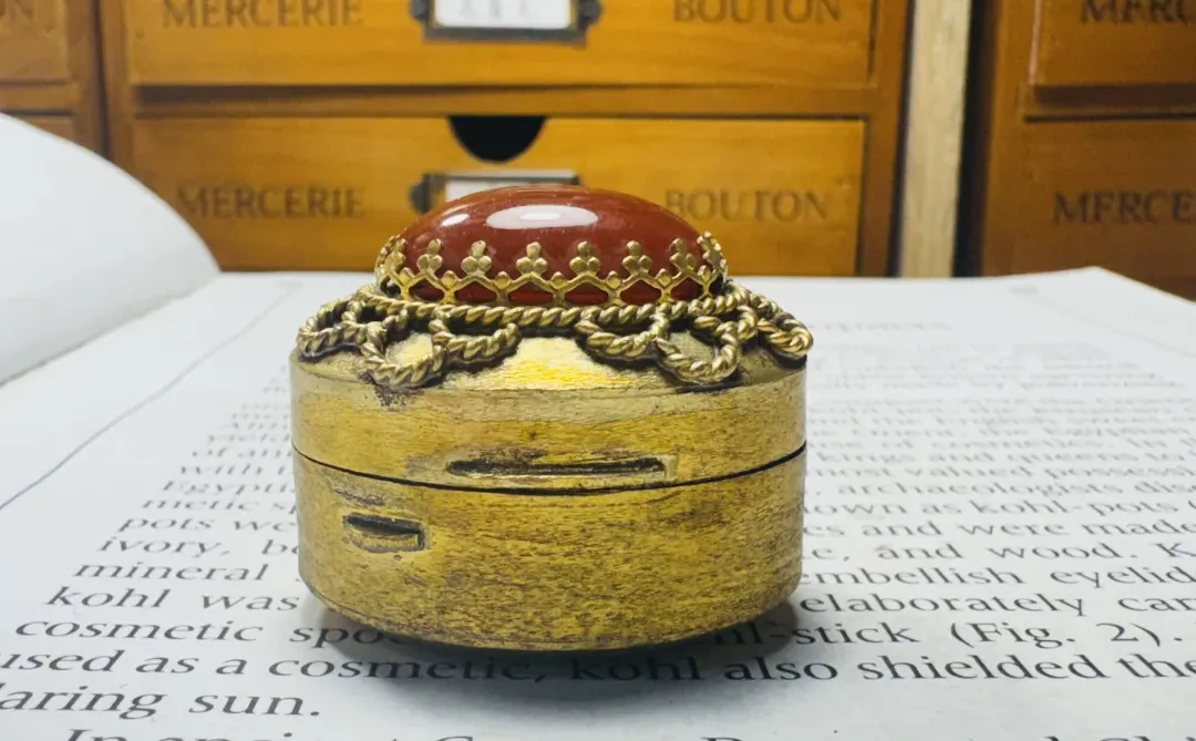 義大利 花絲鑲嵌紅瑪瑙鍍金橢圓盒