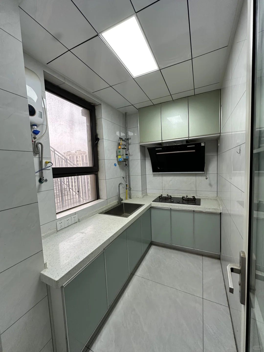 原价60万，现在一口价20万