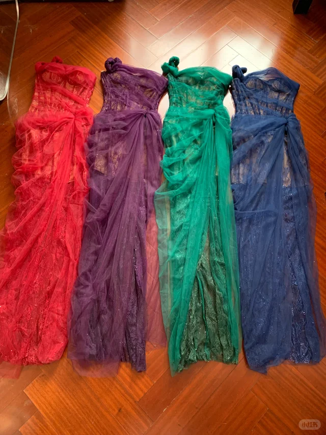 左滑 姐妹们 生日和男朋友约会穿哪条裙子好