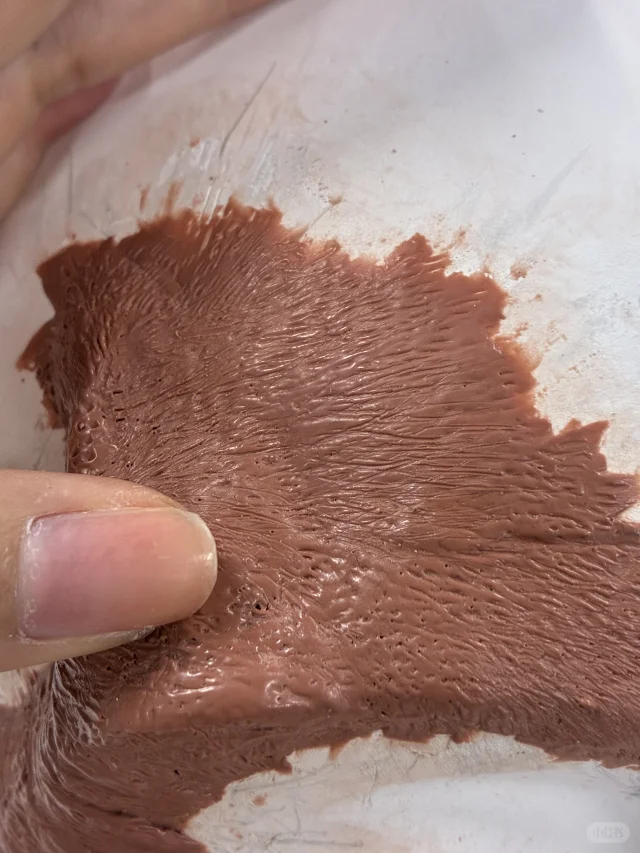 感觉这一块皮肤雕的不错