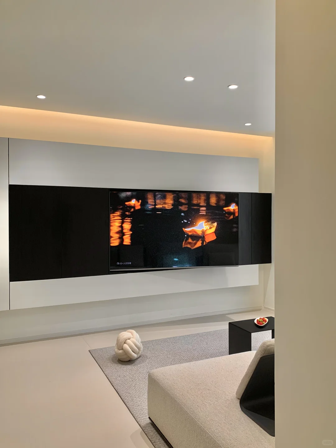 26岁有家了?屁点大