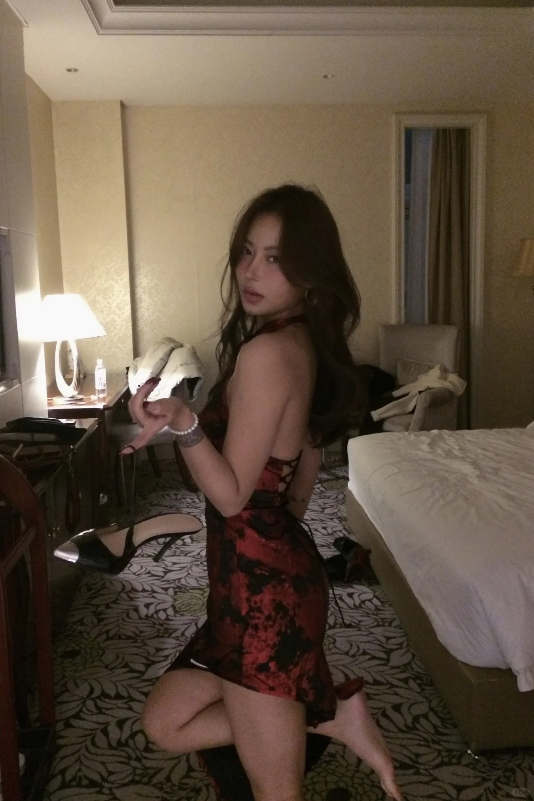 张家口陪拍/夜晚的酒店?