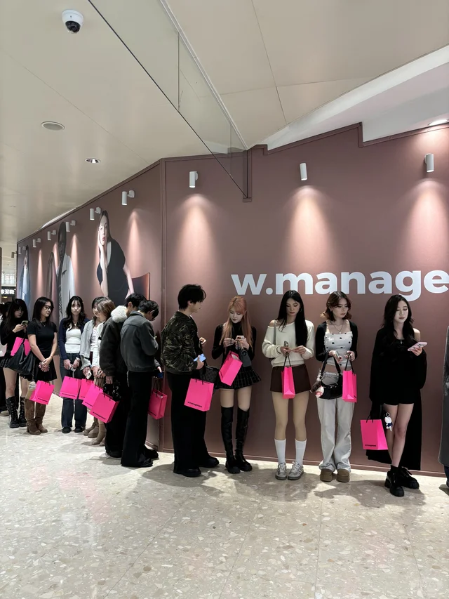 WM面试现场.…?好多潮人