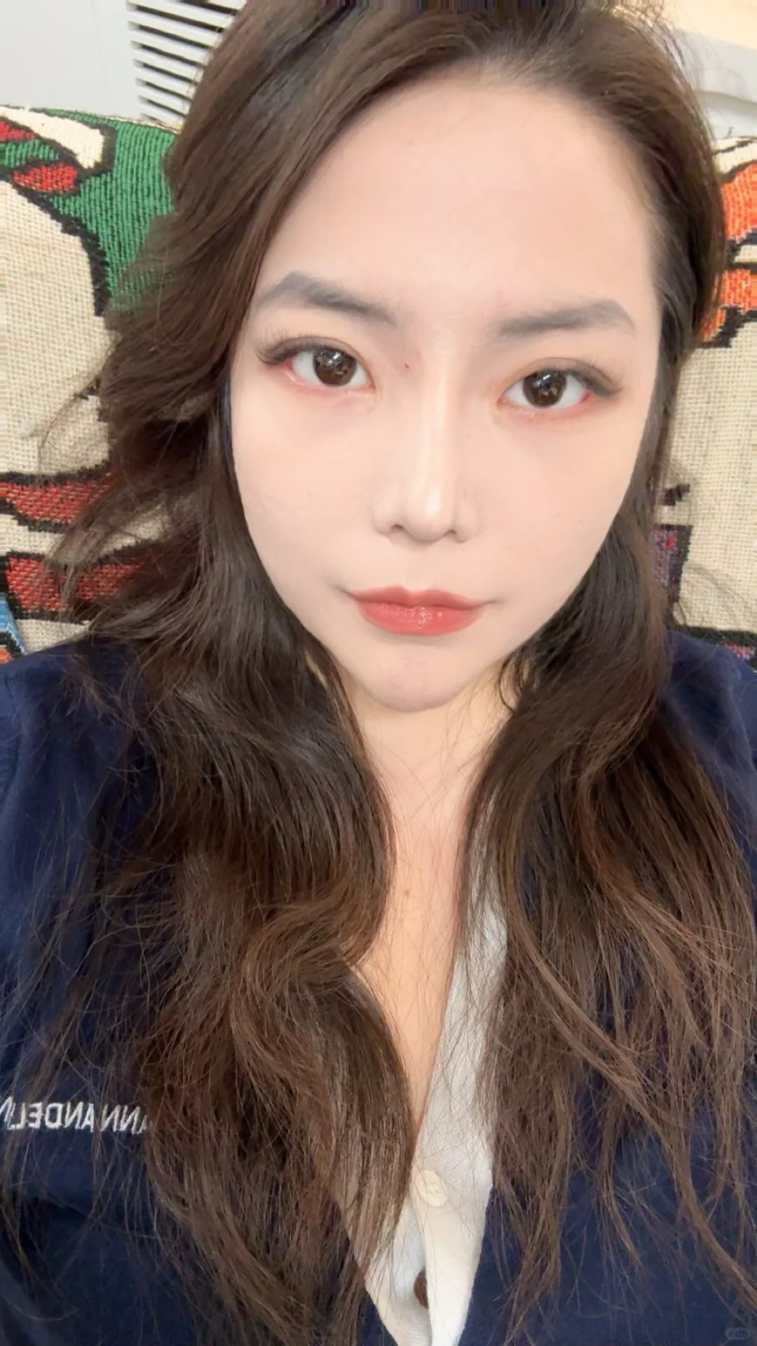 好贱，又想恋爱了?