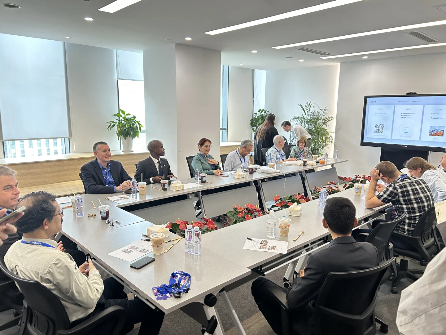 扫码直播非标零部件全球采供对接会现场直播