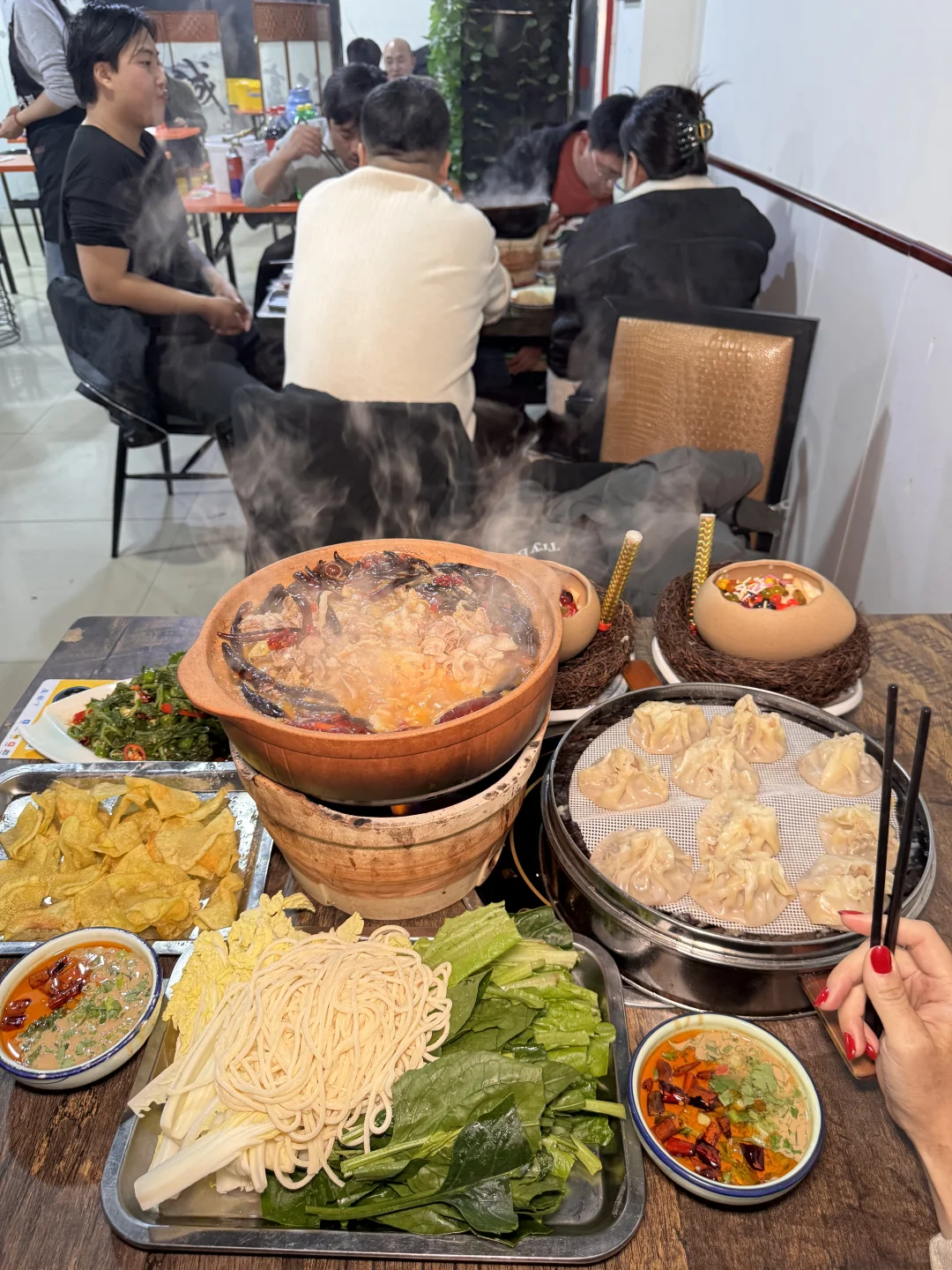 石家庄！！！穷鬼小破店！！！泥炉带皮羊肉锅！！