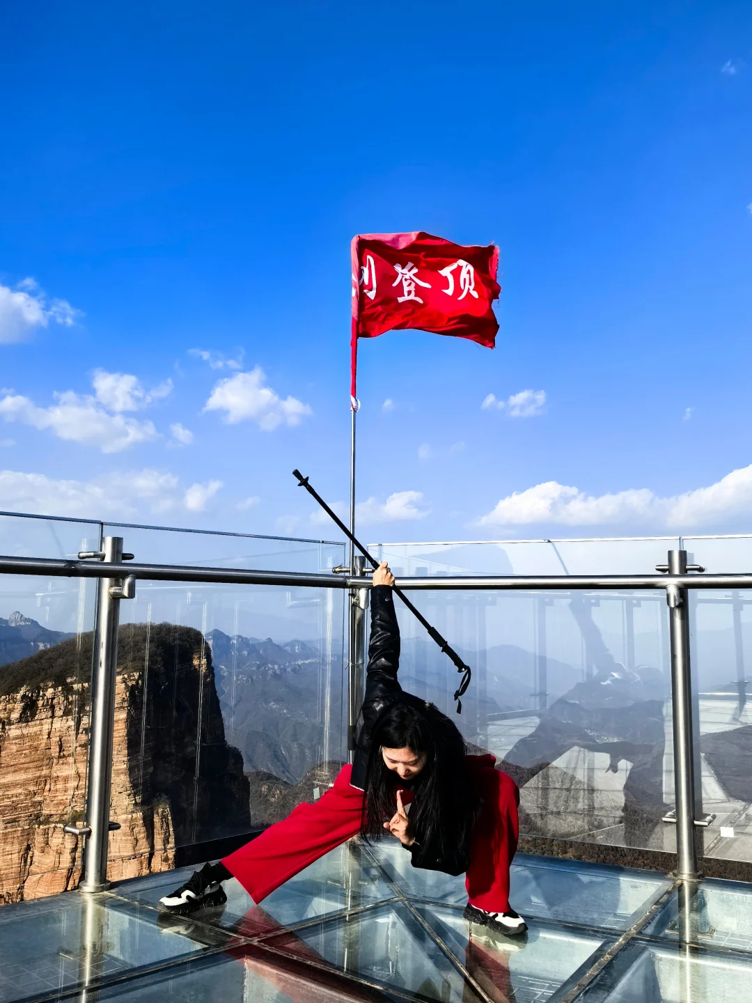 终于登顶了⛰️太值得啦！