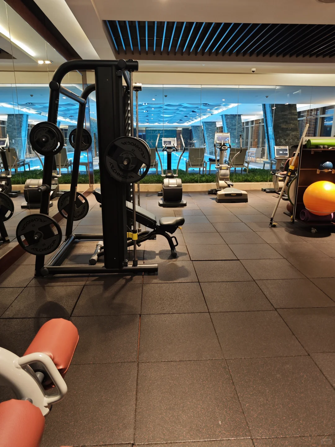 石家庄希尔顿 | 服务满分，但略有不足