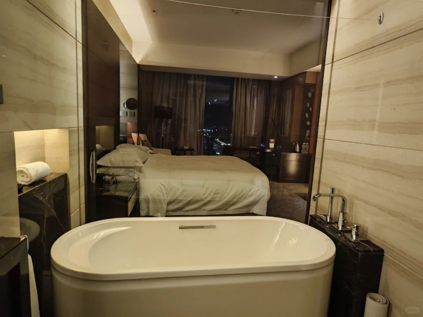 石家庄希尔顿 | 服务满分，但略有不足