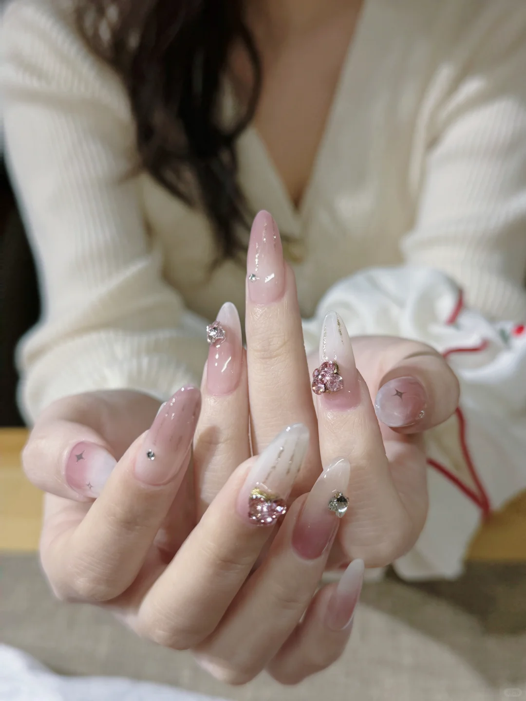 石家庄美甲、猫眼美甲、简约气质款