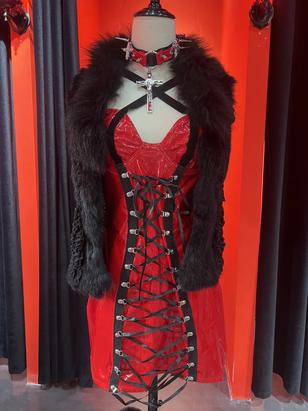 来昆明的宝宝有福了 好多孤品套装不撞衫🖤