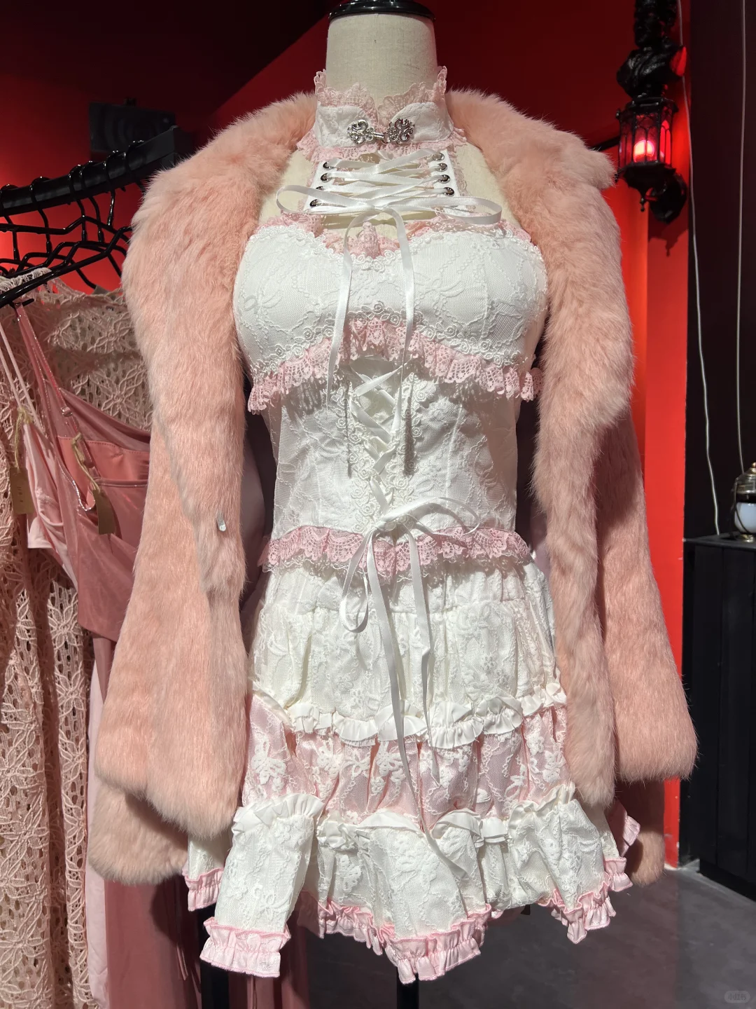 来昆明的宝宝有福了 好多孤品套装不撞衫🖤