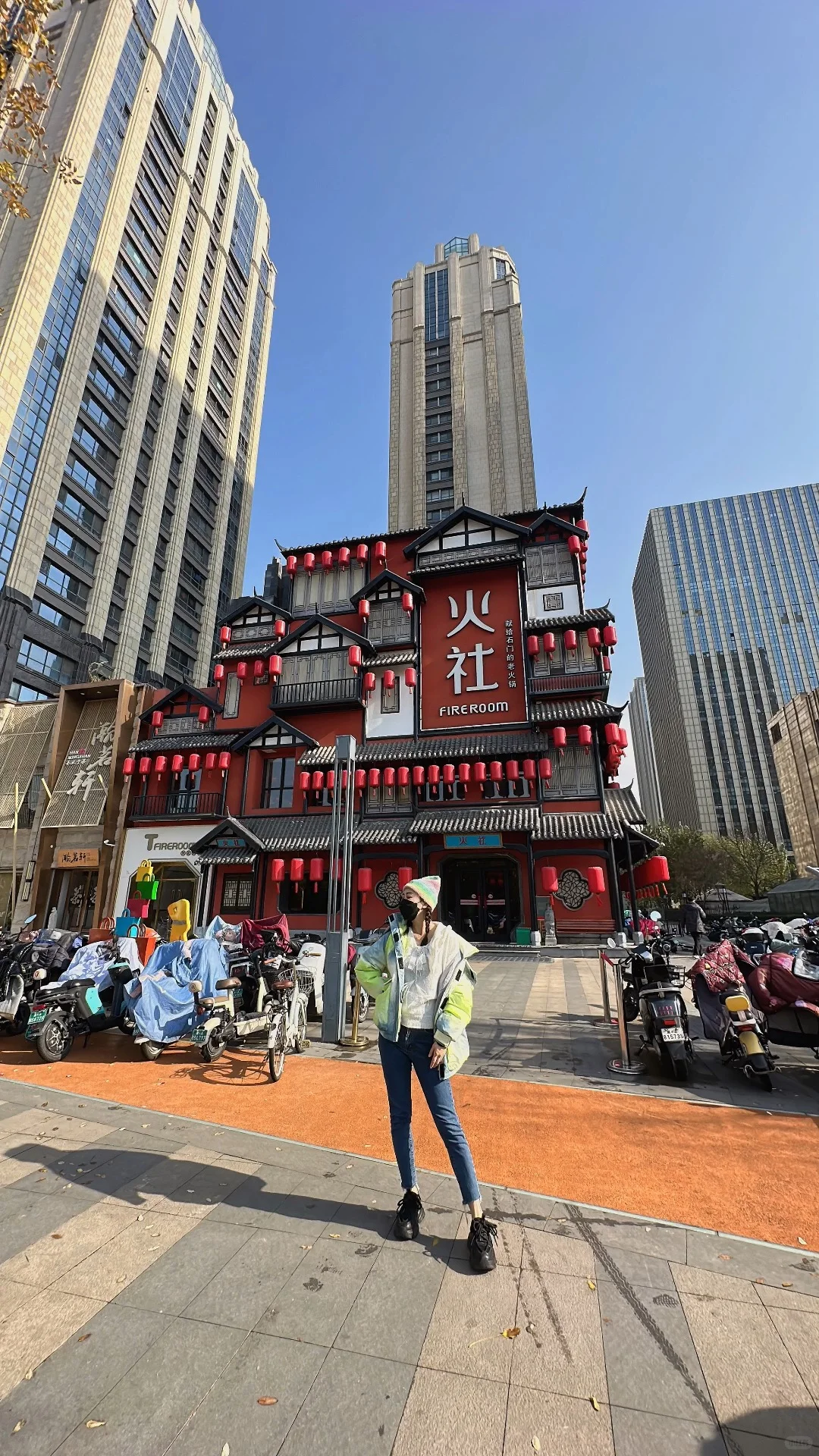 邓伦我来你的城市打卡了 国际庄