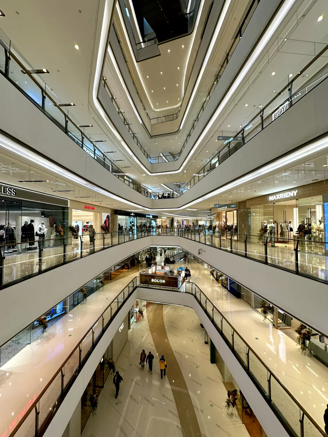 在石家庄，还有比万象城更优秀的购物中心吗？