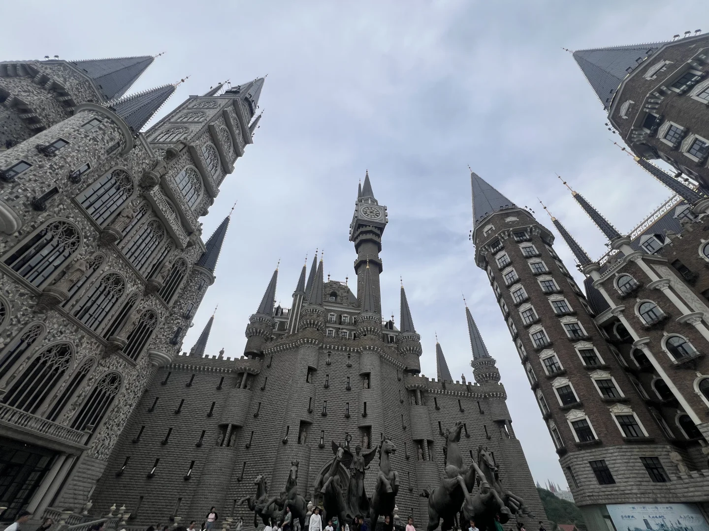 🌍 河北美术学院/现实版霍格沃茨