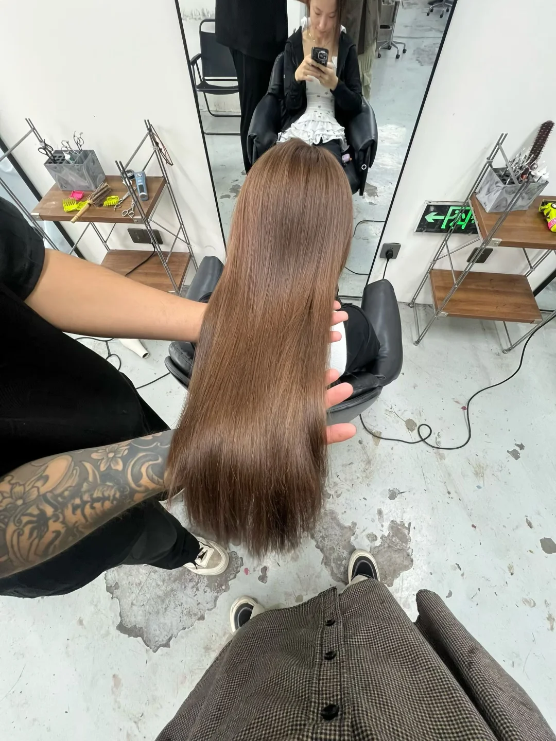 关于邢台社恐夫妻开了一家只接待女生的染发