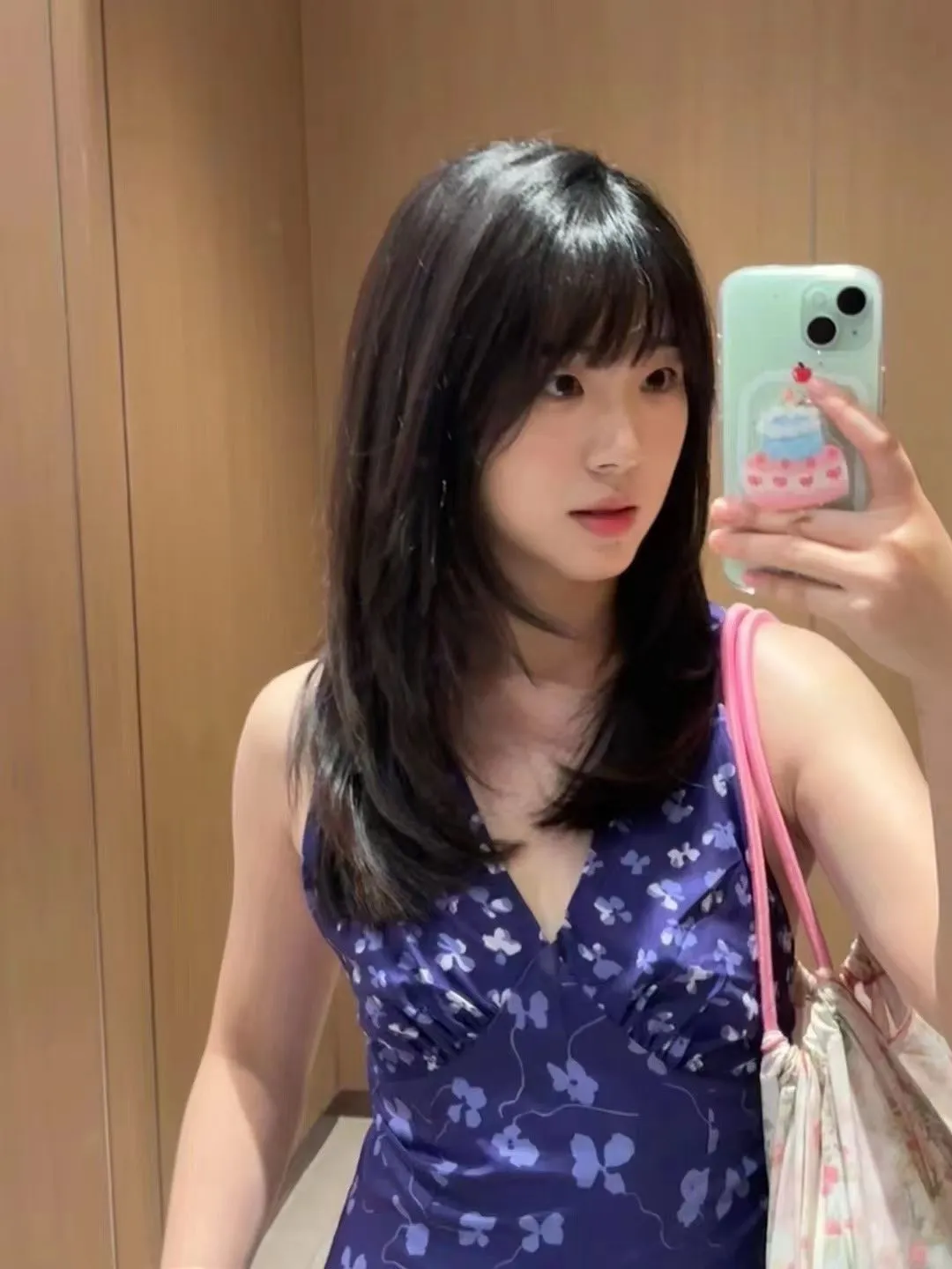 关于邢台00后开了一家接待女生的工作室