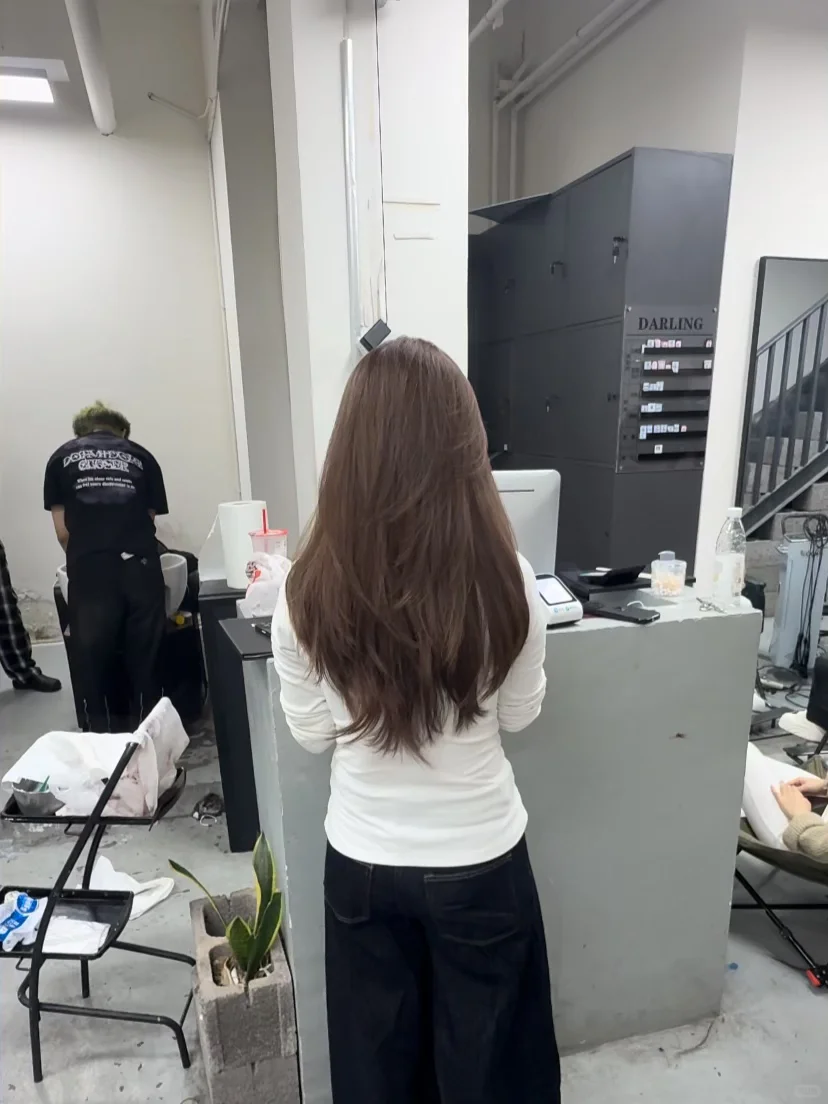 关于邢台社恐夫妻开了一家只接待女生的染发