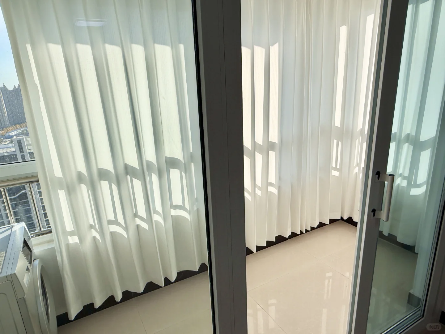 邢台租房捡到宝！钢铁路阳面两居直接包暖气