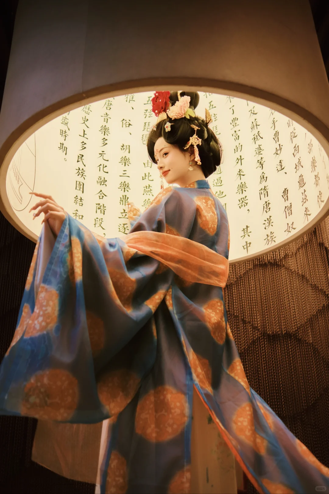 论邯郸博物馆与唐装的适配度！大家快去穿啊