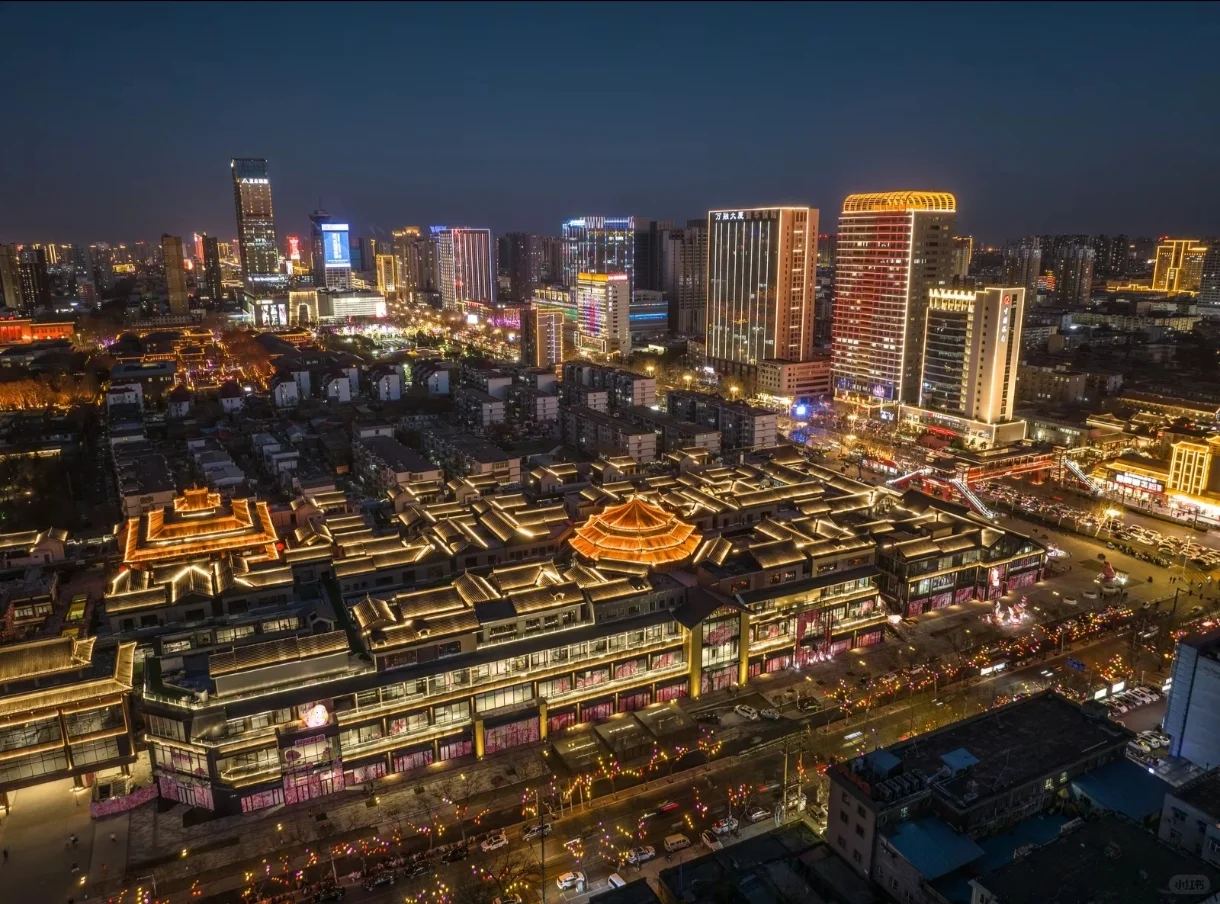 邯郸夜景，高楼林立