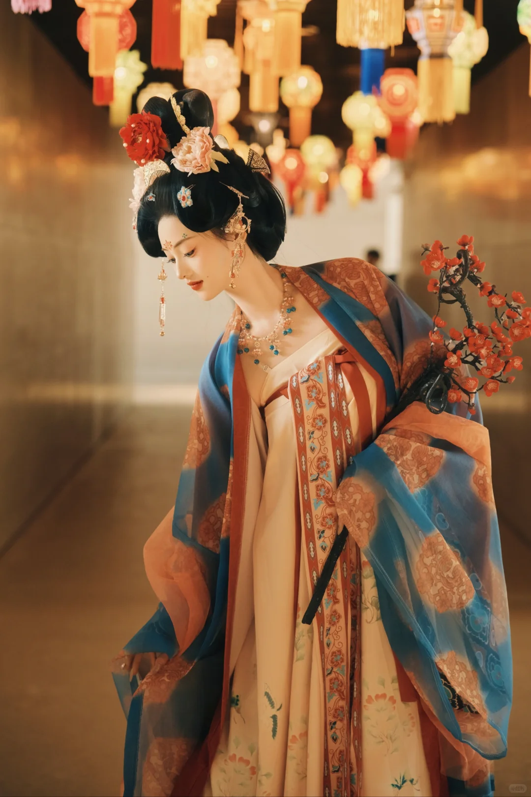 论邯郸博物馆与唐装的适配度！大家快去穿啊