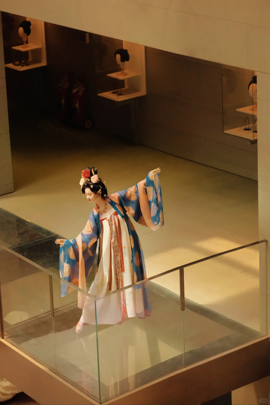 论邯郸博物馆与唐装的适配度！大家快去穿啊